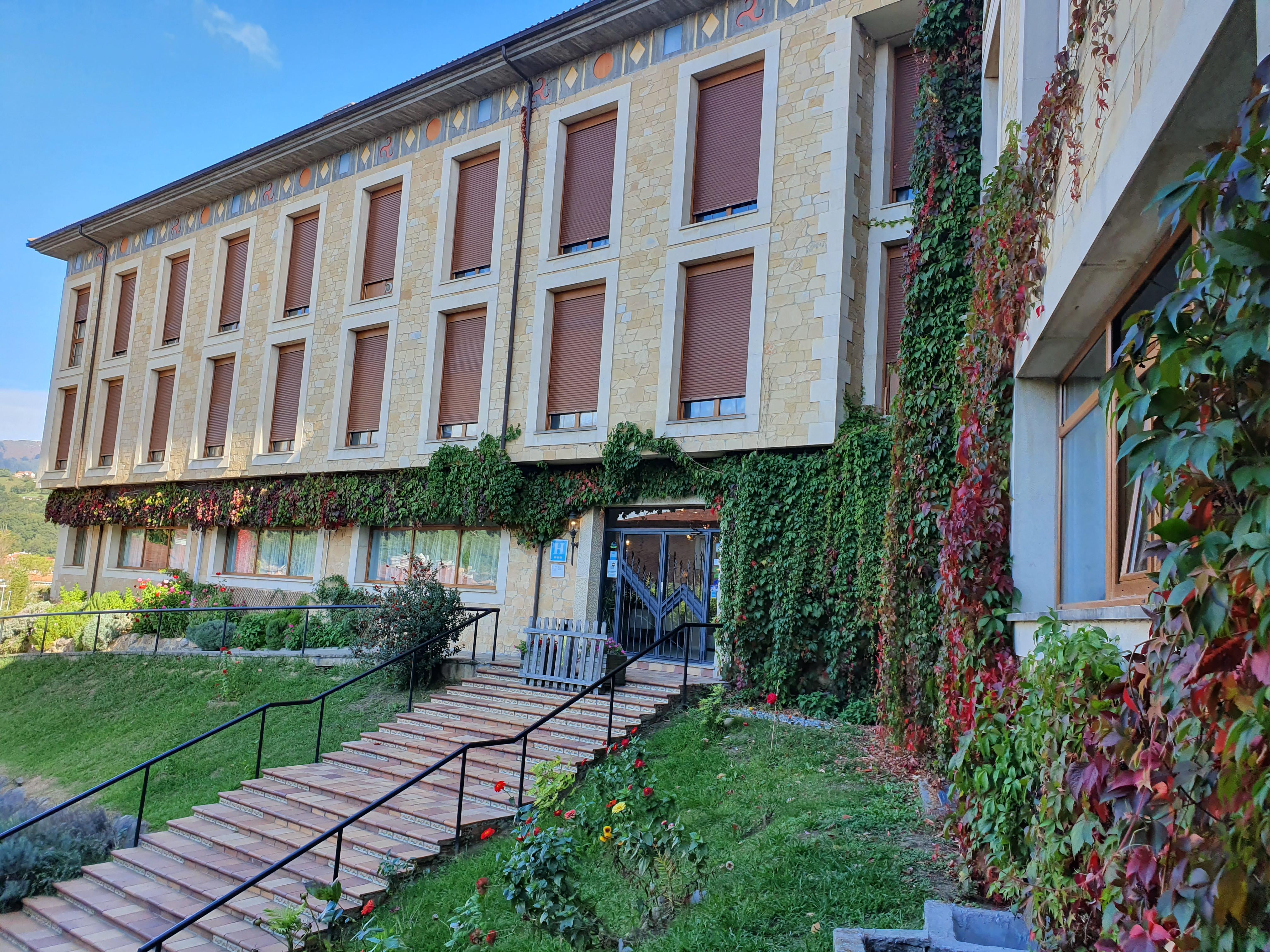 Los Acebos Arriondas Exterior foto