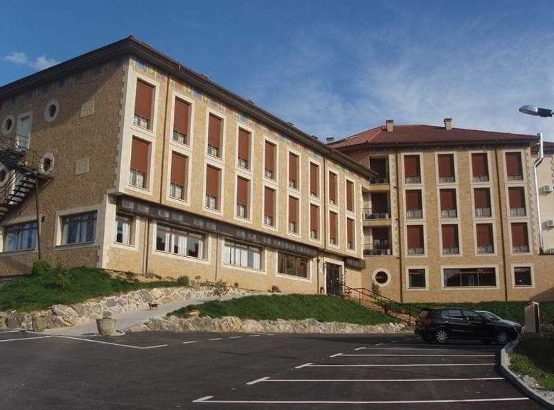 Los Acebos Arriondas Exterior foto